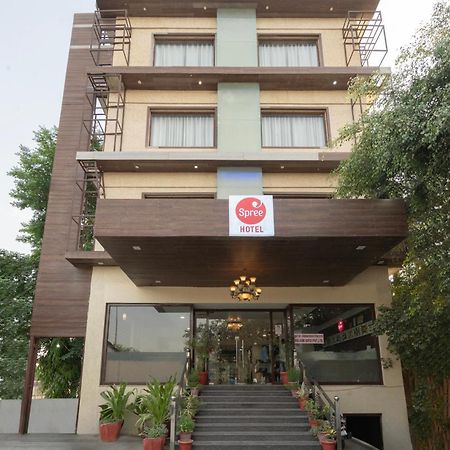 Spree Hotel Agra - Walking Distance To Tajmahal 외부 사진