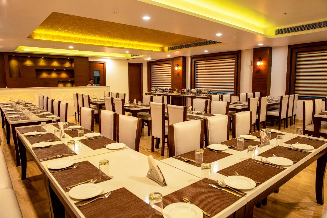 Spree Hotel Agra - Walking Distance To Tajmahal 외부 사진